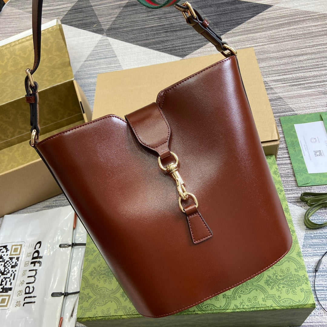 Lucy Leather Bucket Shoulder Bag