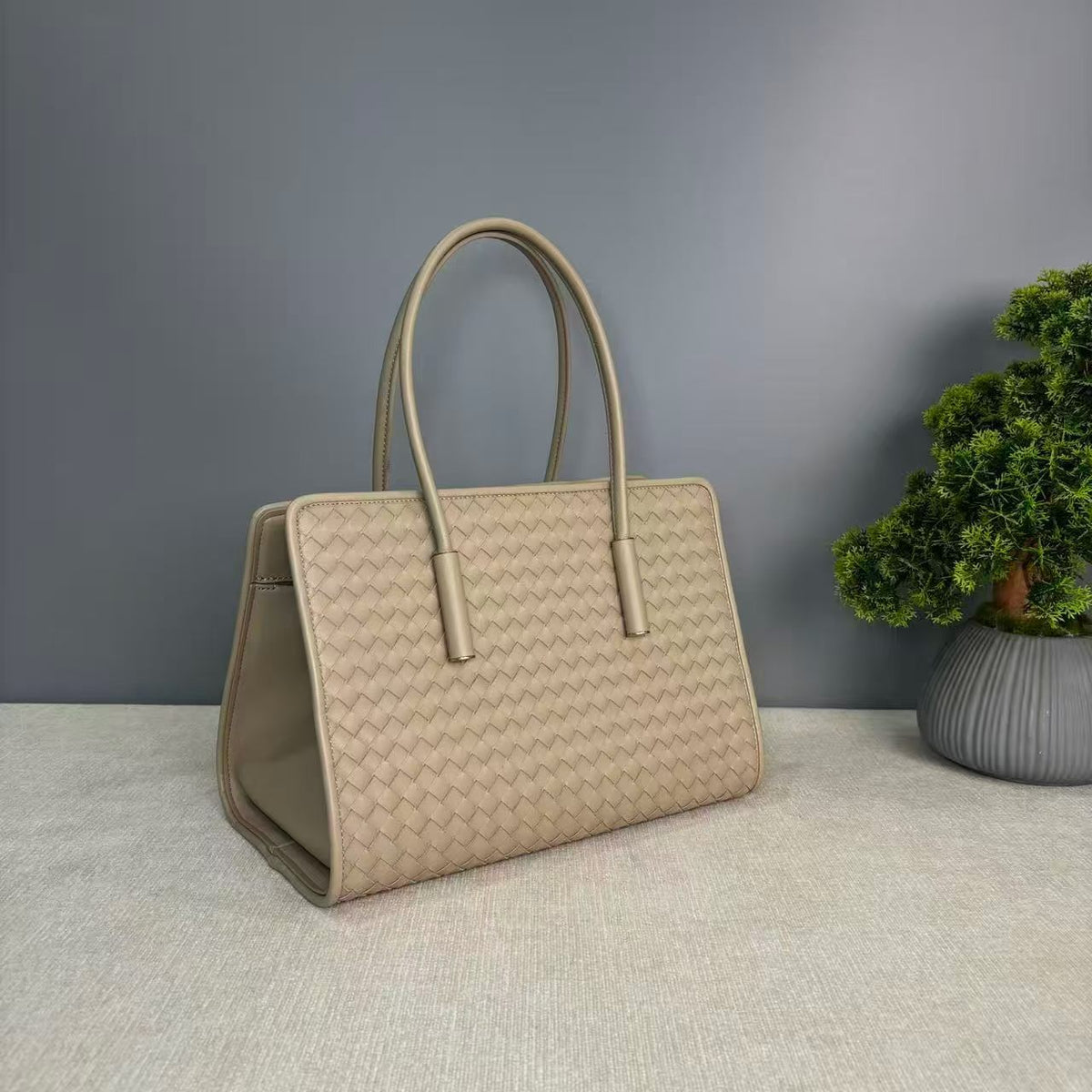 The Woven Frame - Calfskin