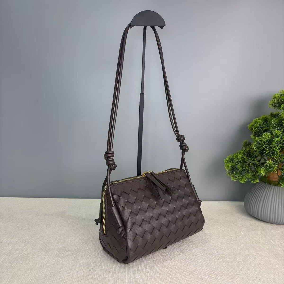 The Knot 23 Bag - Calfskin