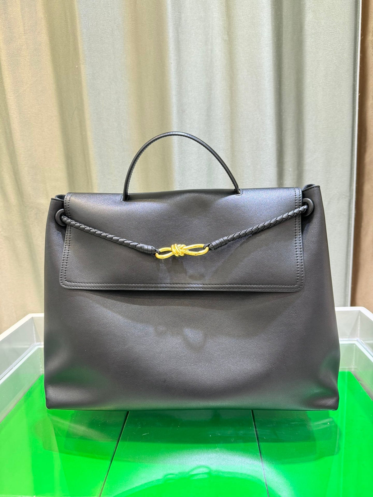 The Knot Elegance Tote