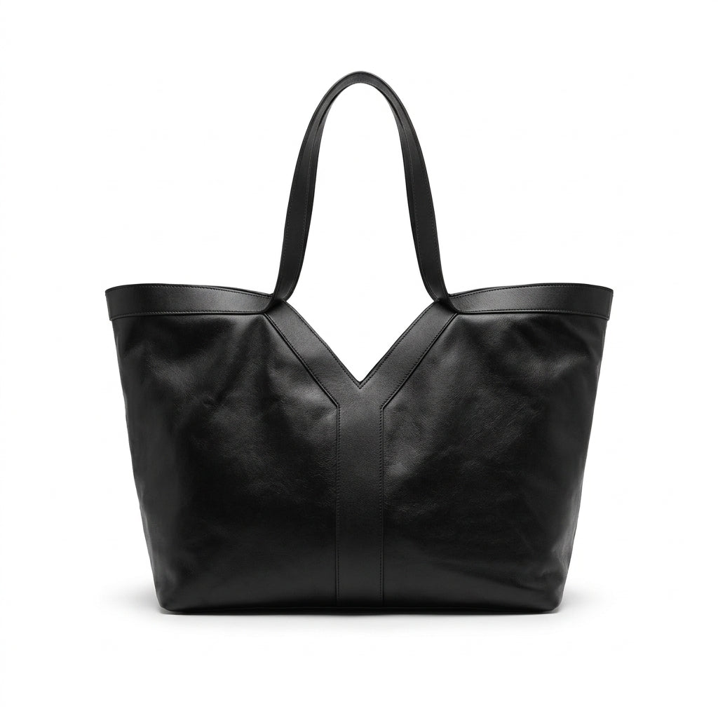 Leather tote bags by Fineciaga