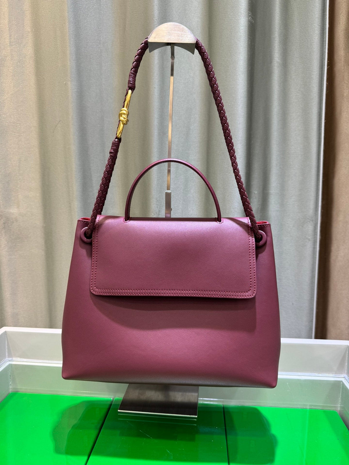 The Knot Elegance Tote