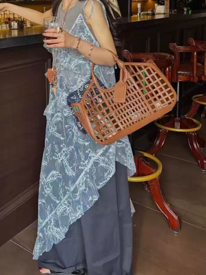 Structured Leather Tote Bag – Hollow Grid Style