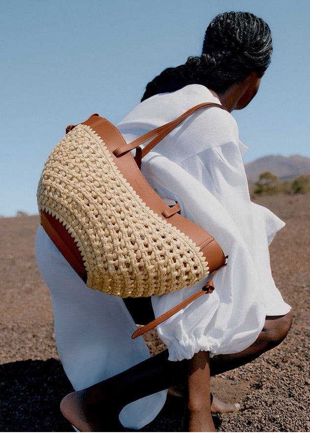 Woven Raffia & Leather Shoulder Bag – Summer Edition