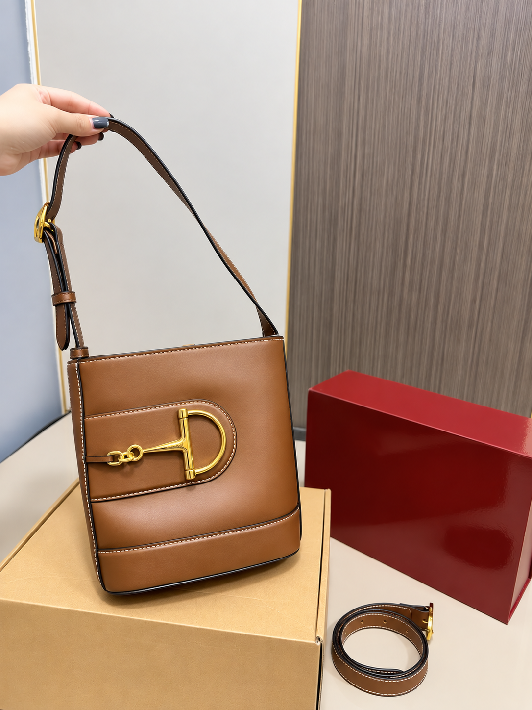 Classic Horsebit Genuine Leather Bucket Bag