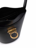 Trifolio Bucket Bag