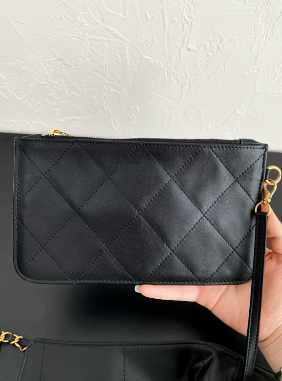 Quilted Chain-Link Leather Tote