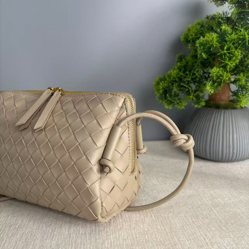 The Knot 23 Bag - Calfskin