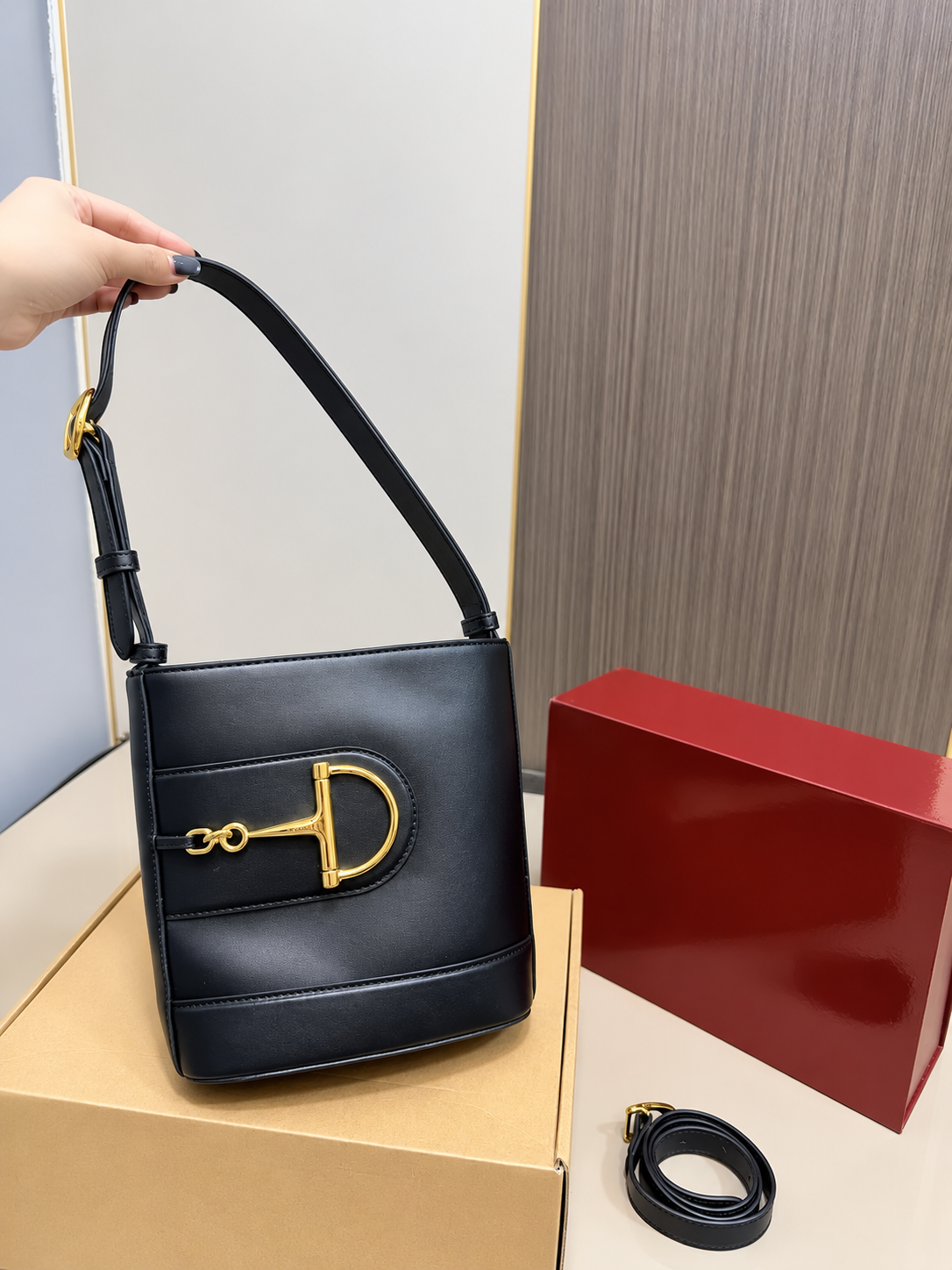 Classic Horsebit Genuine Leather Bucket Bag